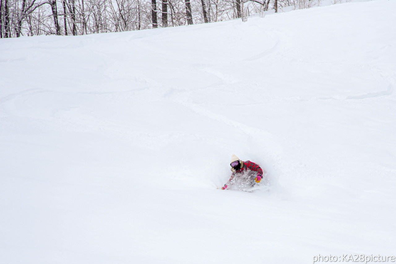 新嵐山スカイパーク・メムロスキー場　十勝エリアに待望の大雪＆パウダースノーがやって来た！歓喜のノートラックライディング(^^)v